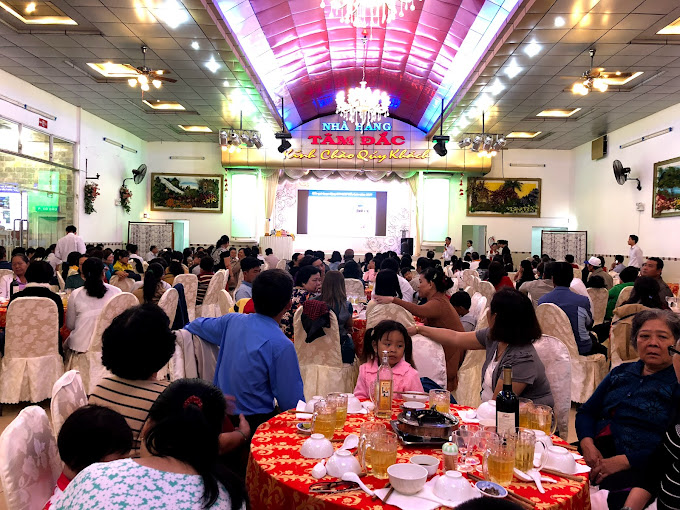 Nha hang tiec cuoi Tam Dac 2