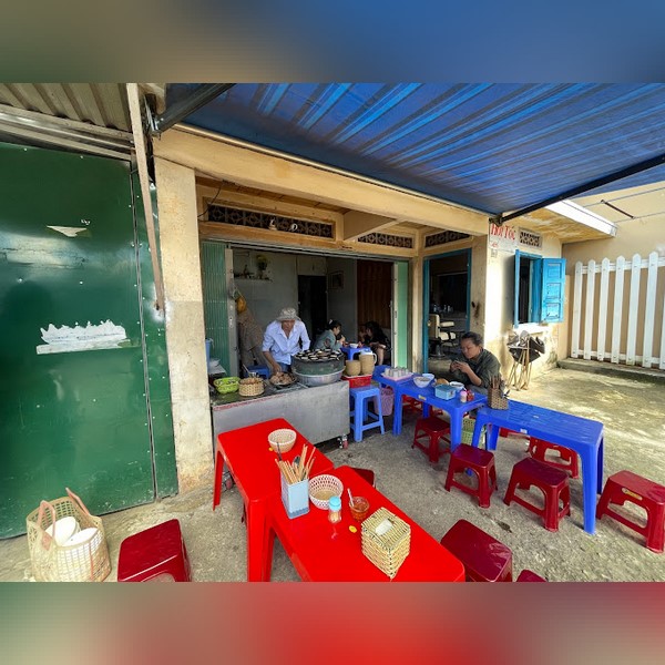 Bánh căn ngoại ô quán