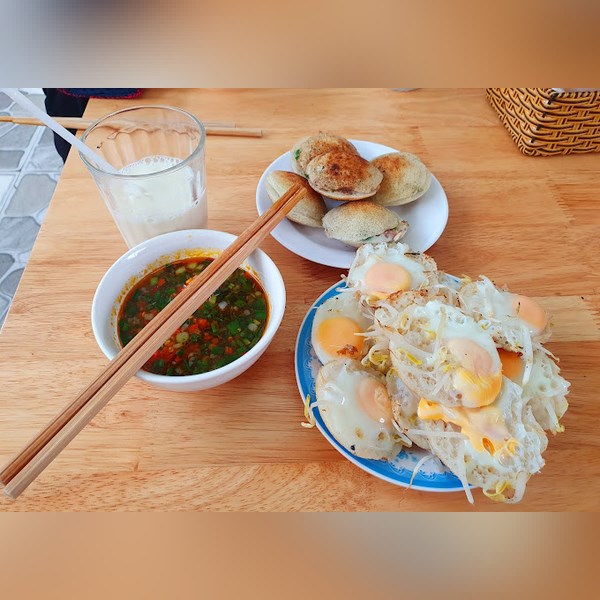 Bánh Căn Lệ - Hương Vị Đa Dạng và Phục Vụ Tận Tâm