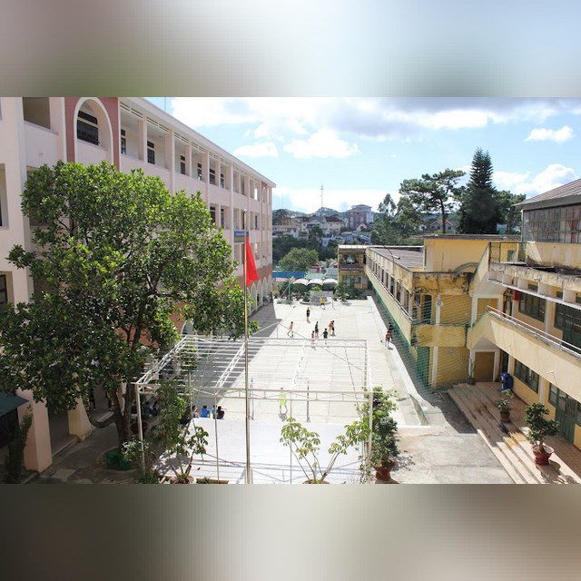 Trường THCS và THPT Chi Lăng