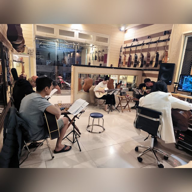 Guitar Thịnh – Cửa hàng nhạc cụ Đà Lạt