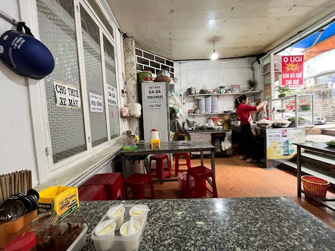 Quán Bún Bò Huế O Lịch