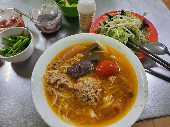 Bún Riêu Cô Lan - Đà Lạt