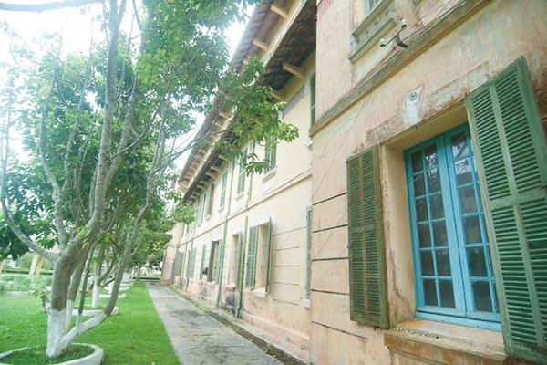 dãy phòng học trường Cao Đẳng Sư Phạm Đà Lạt