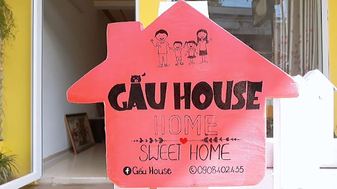 Review trải nghiệm đáng nhớ tại Gấu House Homestay 22 biển hiệu Gấu House Homestay