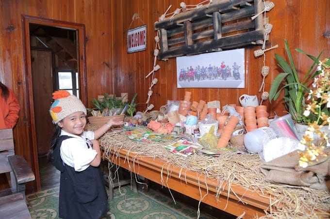 trẻ em khám phá trồng cây