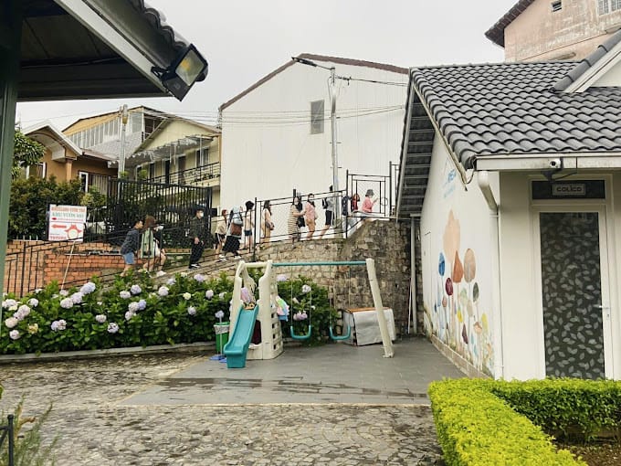 khung cảnh kế bên homestay