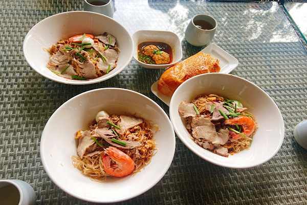 Top 15 những quán cà phê ăn sáng chill tại Đà Lạt 26 ăn sáng tại quán Cafe Thiên Thanh