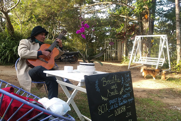 Top 8 quán cà phê acoustic Đà Lạt cực hay 26 Cafe Sách và Nhạc Đà Lạt Cung Tơ Chiều