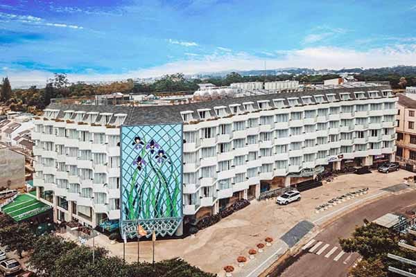Khách Sạn Golf Valley (Golf Valley Hotel)