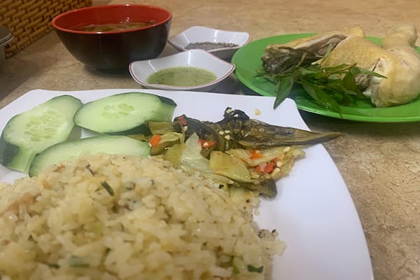 Cơm gà Như ý 4 - cơm gà ngon Đà Lạt