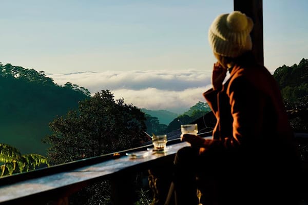 Tiệm cà phê Bình Minh Ơi