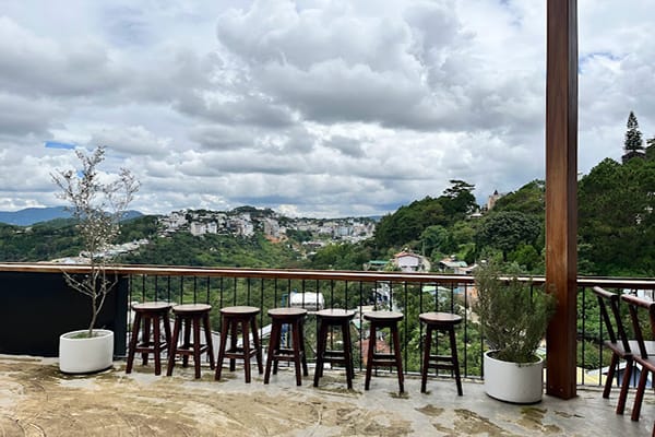 Top 15 quán cafe ngắm hoàng hôn đẹp và chill tại Đà Lạt 36 Tiệm cafe phía tây mặt trời - Specialty coffee Da Lat