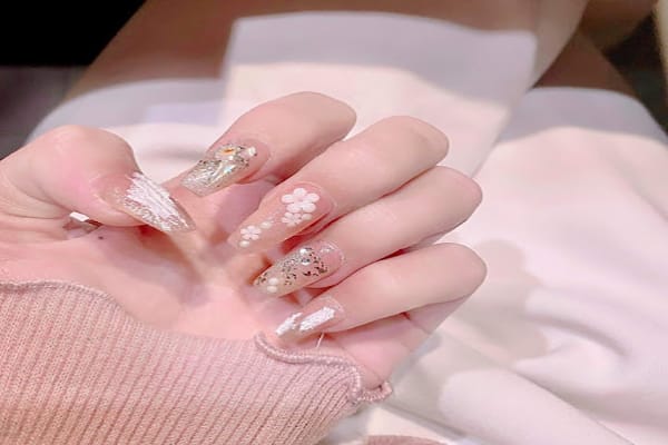 Top 10 tiệm Nail đẹp tại Đà Lạt nổi tiếng nhất 13 DEB nailroom - tiệm Nail Đà Lạt