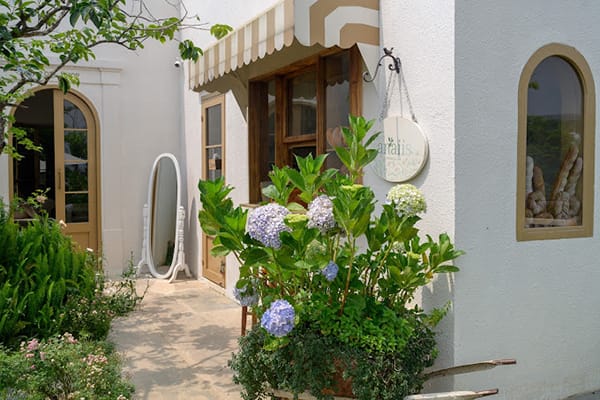 Top 13 quán cafe Hàn Quốc ở Đà Lạt dành cho tín đồ sống ảo 26 Anaiis Concept & Café - vườn cổ tích Hàn Quốc