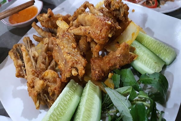 Top 10 quán chân gà ngon Đà Lạt - ăn là ghiền liền 14 Quán Nhậu Huyền Diệu - nổi tiếng với chân gà quái thú