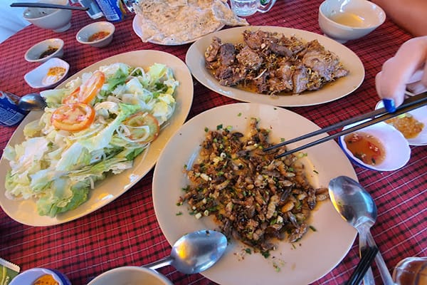 Quán thịt rừng Tường Vy