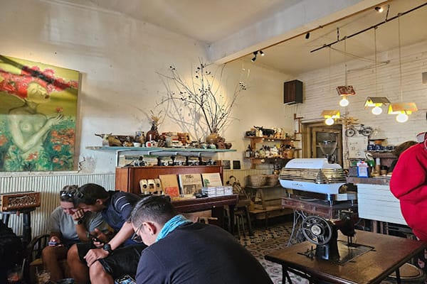 Top 9 Quán cà phê Vintage Đà Lạt trải nghiệm không gian hoài niệm cổ điển 12 Bicycle up cafe