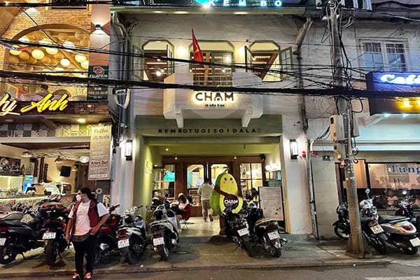Top 11 quán kem bơ ngon nhất Đà Lạt bạn nên thử 26 Kem Bơ Đà Lạt - Chạm (Khu Hòa Bình)