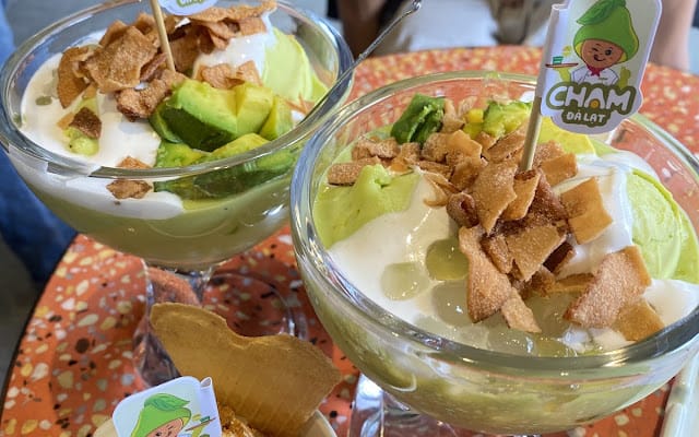 Top 30 Quán Ăn Vặt Đà Lạt Ngon Khiến Bạn Chỉ Muốn "Cắm Mặt" Vào Ăn 26 Kem Bơ Đà Lạt - Kem Bơ Chạm