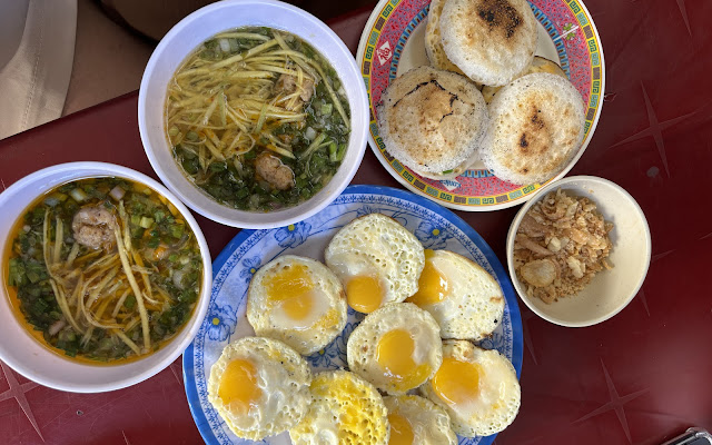 Đà Lạt Và Top 9 Quán Bánh Căn Khiến Bạn Thương Nhớ 11 Bánh căn Dốc Ga