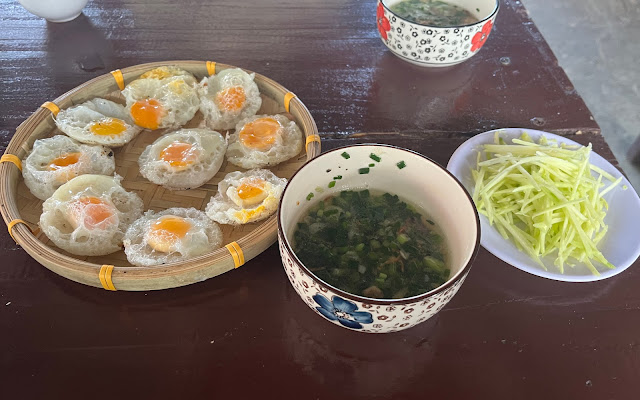 Đà Lạt Và Top 9 Quán Bánh Căn Khiến Bạn Thương Nhớ 18 Bánh Căn Truyền Thống