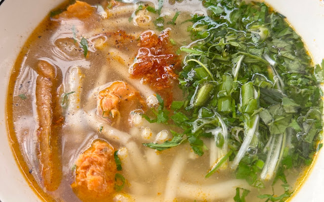 5 Địa điểm thưởng thức bánh canh cua ngon tại Đà Lạt 6 Bánh Canh Cua Luxury Đà Lạt