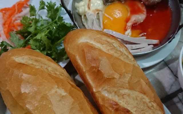 Top 20 Quán Bánh Mì Đà Lạt - Đã Đến Là Phải Thử Ngay! 22 Bánh Mì Xíu Mại & Xôi - Muội Quán