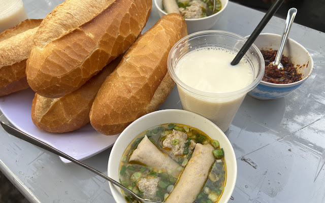 Top 20 Quán Bánh Mì Đà Lạt - Đã Đến Là Phải Thử Ngay! 27 Bánh Mì Chảo - Bami Cô Bống