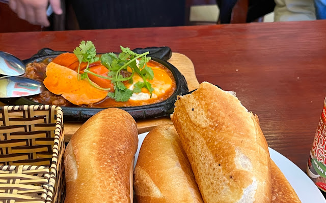 Top 20 Quán Bánh Mì Đà Lạt - Đã Đến Là Phải Thử Ngay! 34 Hẻm - Bánh Mì Chảo
